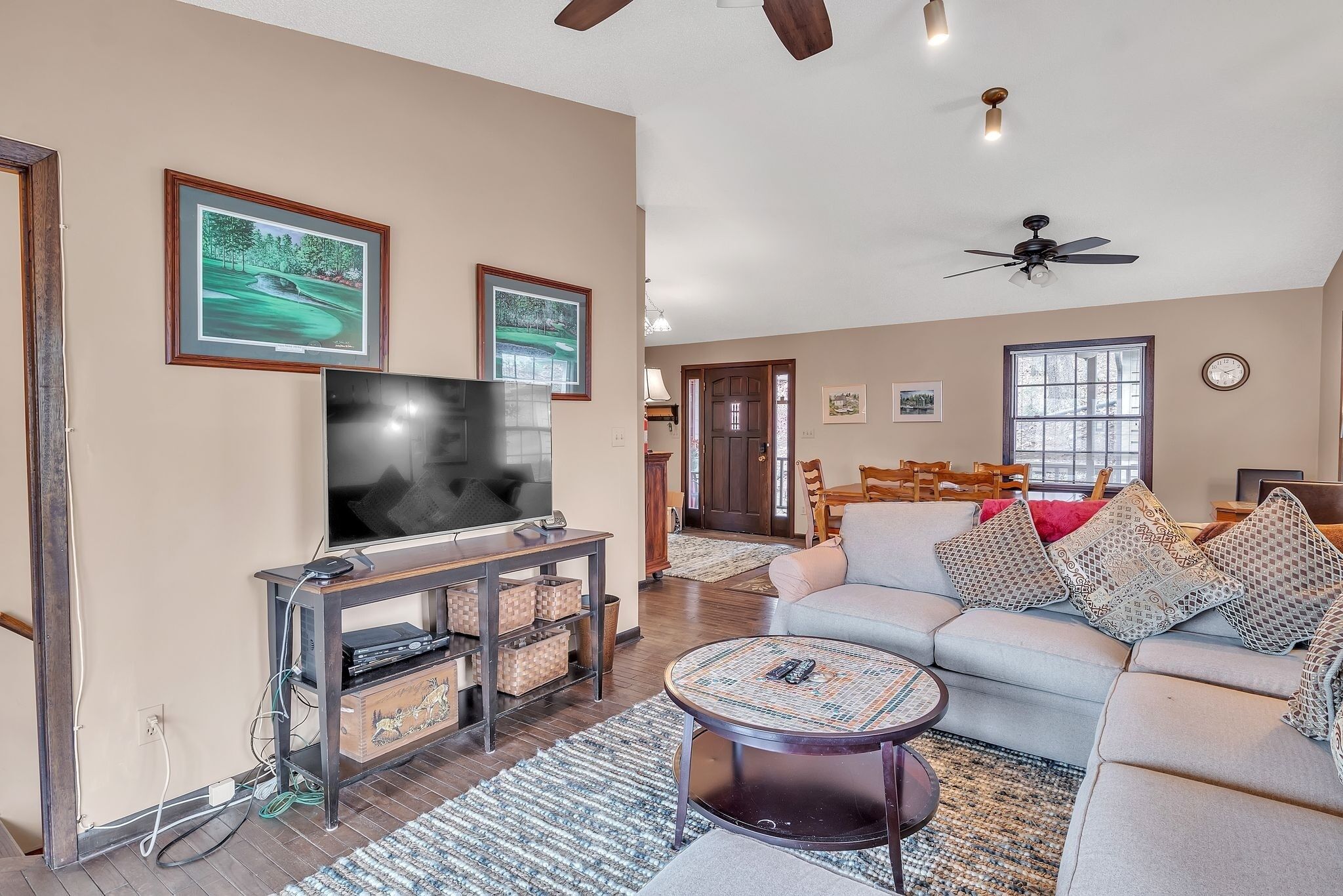 House, 4 Bedrooms | Living area | Smart TV, streaming services