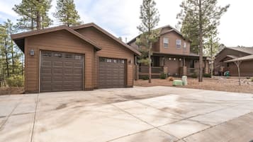 Townhome, 4 Bedrooms | Exterior