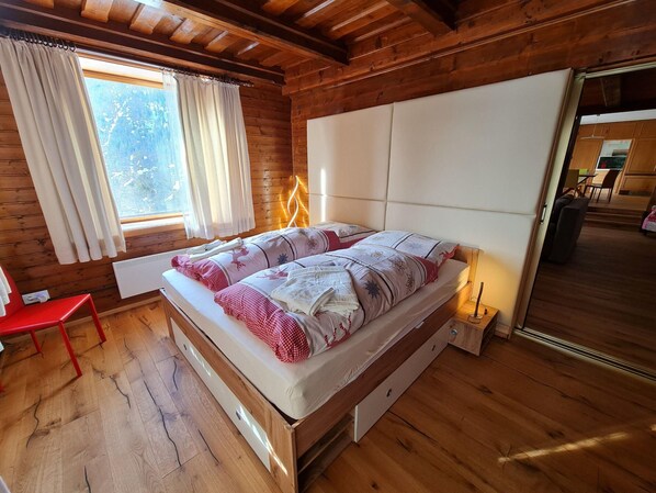 Apartment | 2 bedrooms, bed sheets