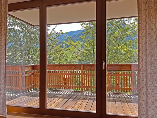 Central Vacation Apartment With View