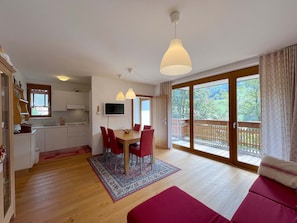 Apartment | Living room