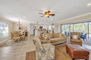 House, 2 Bedrooms | Living area | Smart TV, streaming services - Beautiful Pool Home Near Siesta Key Beach 2 Bedroom Home (Sarasota)