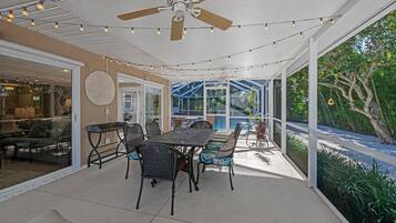 Rumah, 2 kamar tidur | Tempat makan outdoor