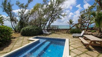 House, 3 Bedrooms | Pool