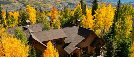 บ้านพัก, 4 ห้องนอน | บริเวณภายนอก