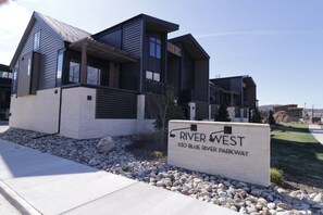 Condo, 2 Bedrooms | Exterior - River West 611 2 Bedroom Condo (Silverthorne)