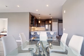 Condo, 2 habitaciones | Restaurantes