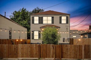 Exterior - Spacious Retreat by FQ | Mini-Pool | EV Parking, | Parking | Patio | Laundry | 1GB Wifi | Parkview | (New Orleans)