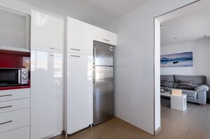 Apartment | Private kitchen - Great Villa Near Mountains (Alcúdia)