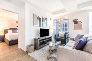 2 bedrooms, desk, iron/ironing board, WiFi