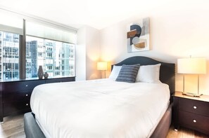 2 bedrooms, desk, iron/ironing board, WiFi