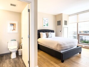 2 bedrooms, desk, iron/ironing board, WiFi