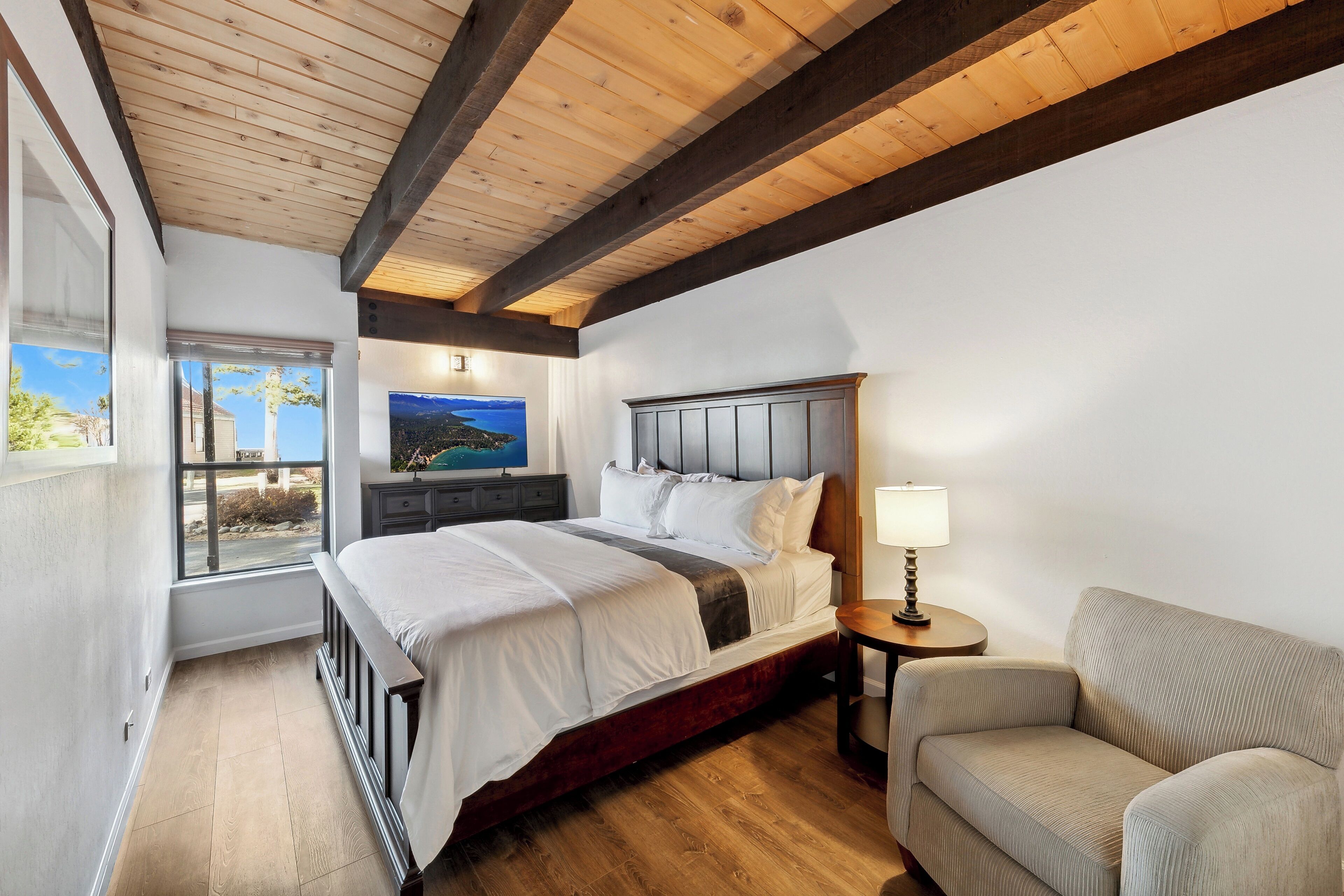 4 chambres, fer et planche à repasser, Wi-Fi gratuit, draps fournis