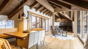 تناول الطعام