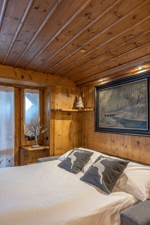 1 bedroom, free WiFi, bed sheets - Chiara Home, in the center of Cortina (Cortina d´Ampezzo)
