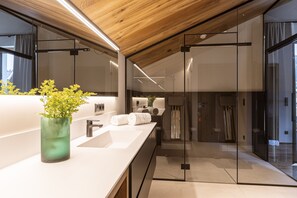 Apartment | Bathroom | Hair dryer