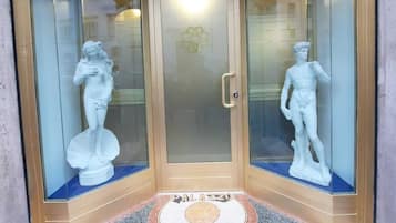 Entrada al alojamiento