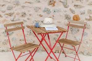 Outdoor dining - Cozy Farmhouse in Nature (Costitx)