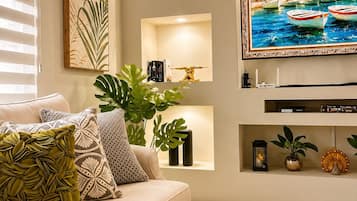 Smart TV, books