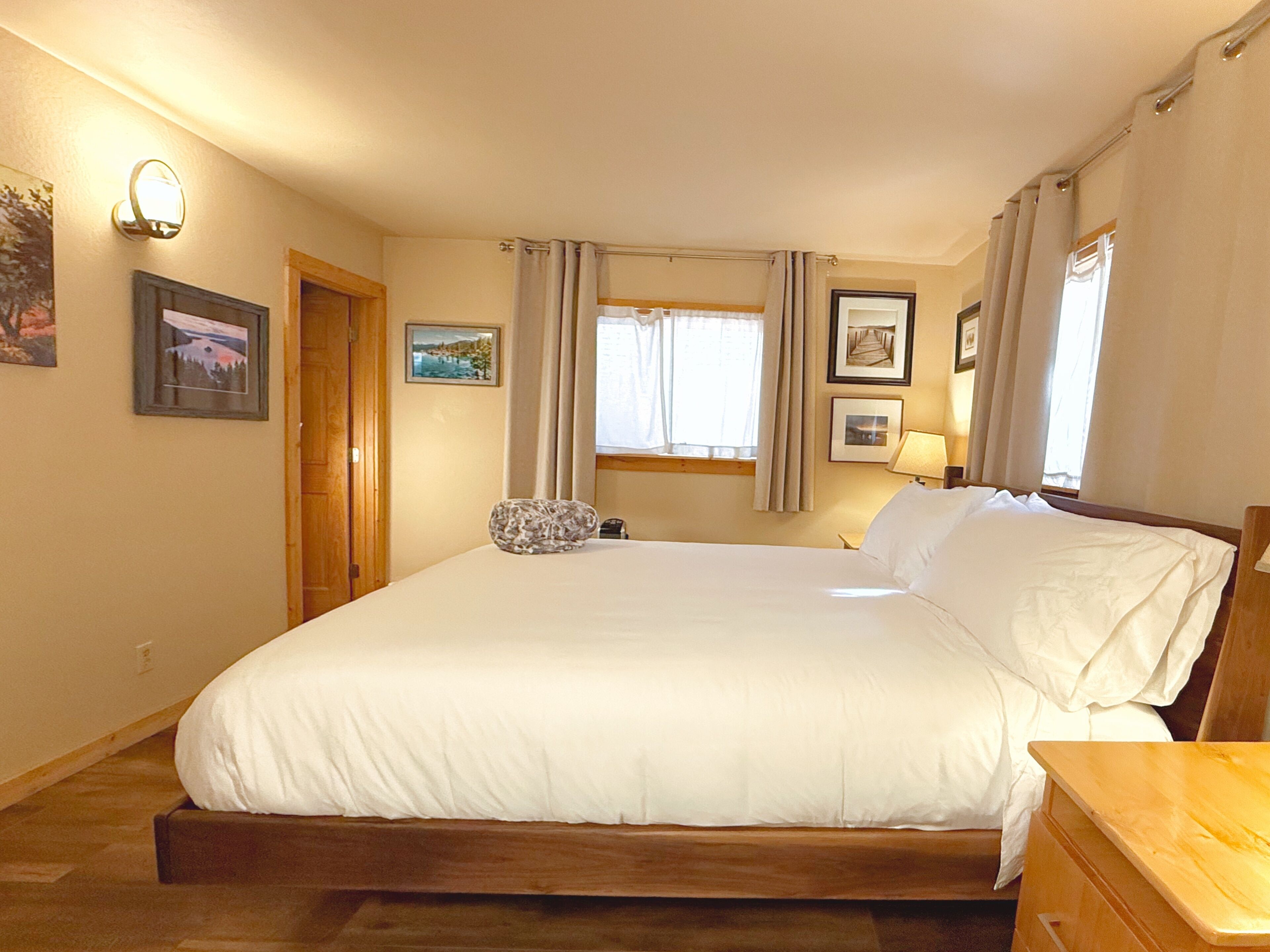 3 chambres, fer et planche à repasser, lit parapluie, Wi-Fi gratuit