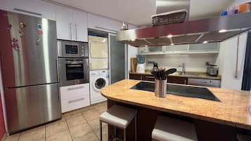 Apartment | Private kitchen | Electric kettle