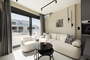 Apartamento, sacada | Área de estar | Smart TV, Netflix, serviços de streaming