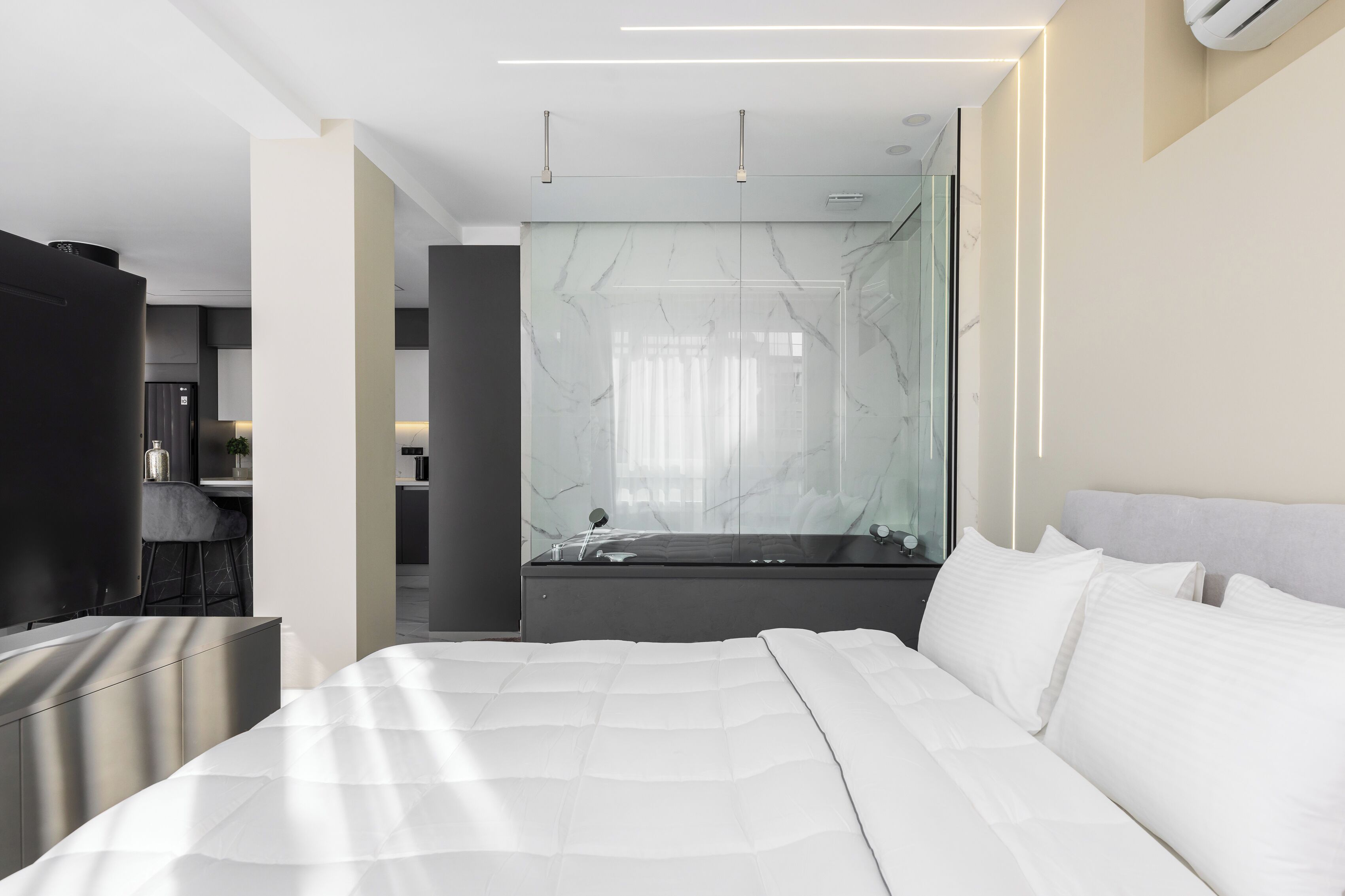 1 bedroom, premium bedding, individually decorated