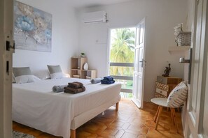 3 bedrooms, iron/ironing board, travel cot, WiFi