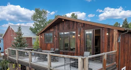 One of a kind 5 bedroom cabin, downtown location,