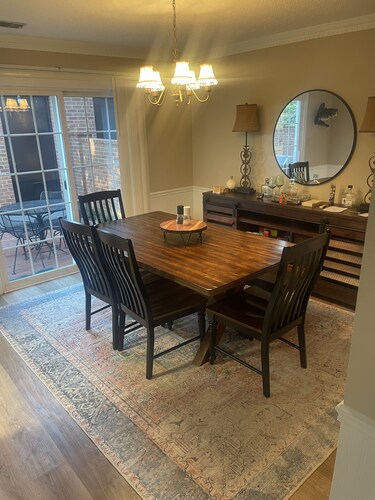 Neighborhood located on the same street as the beautiful Augusta National. 