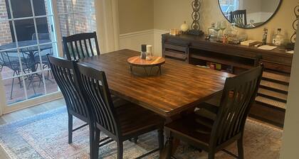 Neighborhood located on the same street as the beautiful Augusta National.