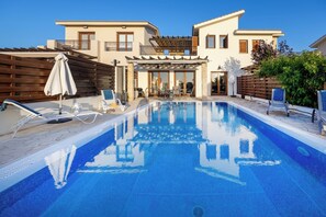 Outdoor pool - Hg07 Adjacent to Aphrodite Hills- Private Pool, Large Terrace (Kouklia)