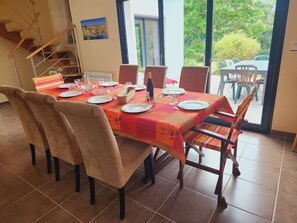 تناول الطعام