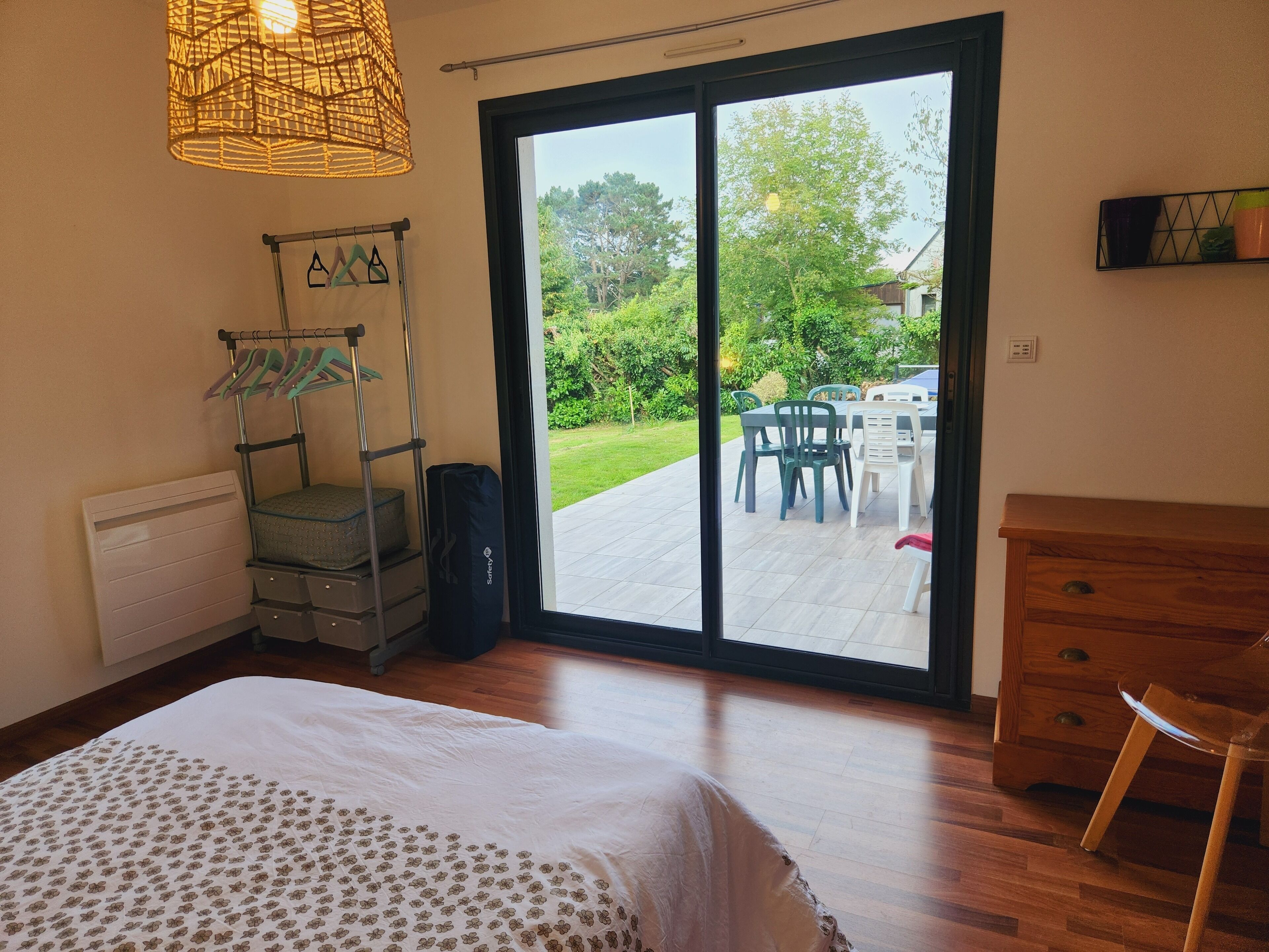 7 chambres, fer et planche à repasser, lit parapluie, Wi-Fi gratuit