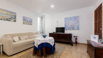 Apartment | Living room