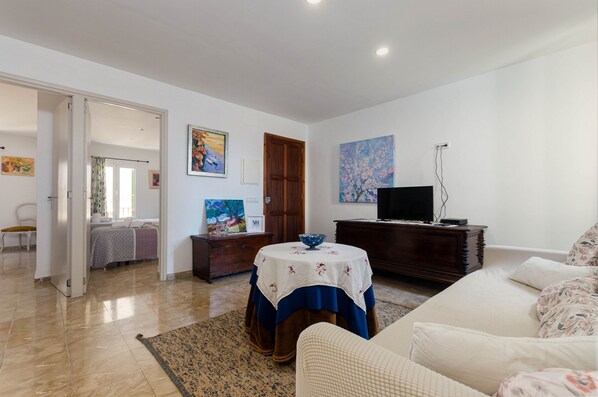 Apartment | Living room - Great Villa in Prime Location (Porreres)