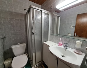Appartement | Salle de bain | Sèche-cheveux