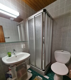 Apartment | Bathroom | Hair dryer