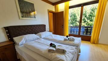 2 bedrooms