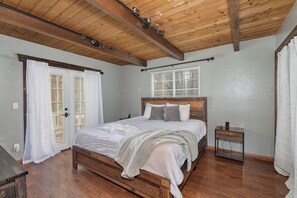 3 chambres, bureau, Wi-Fi, draps fournis