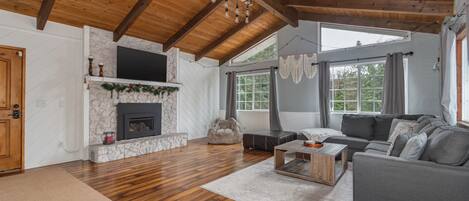 تلفزيون، ألعاب فيديو