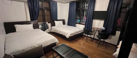 Family Twin Room, City View | Gebar bulu kapas, Wi-fi percuma, cadar katil