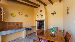 Villa | Dining