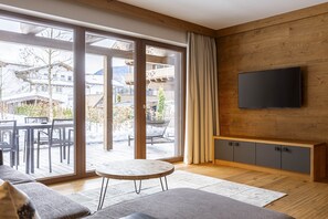 Living area - Premium Apartment With Garden (Ehrwald)