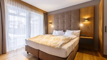 Apartment | 2 bedrooms, individually furnished, bed sheets