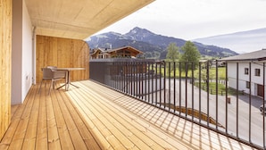 Apartment | Outdoor dining - Lovely Apartment Near ski Area (Oberndorf in Tirol)