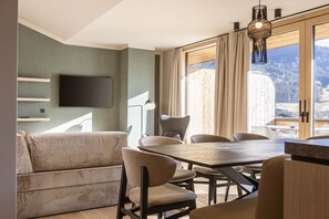 Apartment | Living area - Spacious Apartment in Tyrol With Terrace (Oberndorf in Tirol)