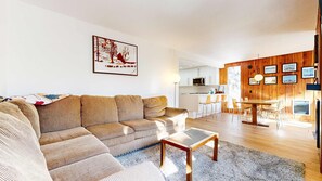 TV, fireplace, DVD player