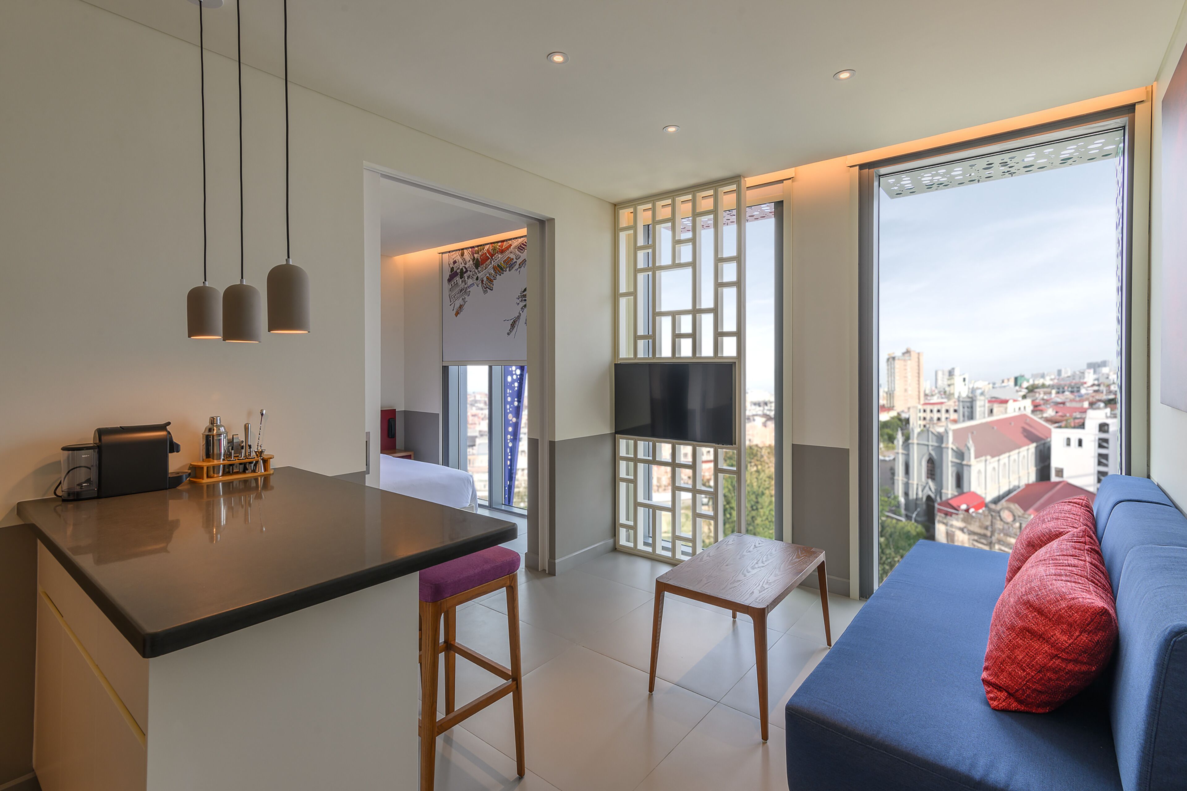 Suite, 1 King-Bett, Stadtblick | Wohnbereich