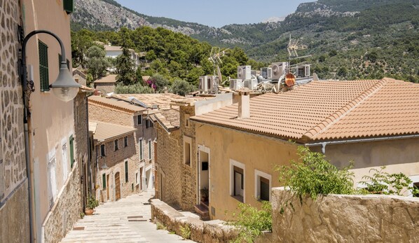 Apartment | Miscellaneous - Bright Apartment Near Mountains (Sóller)